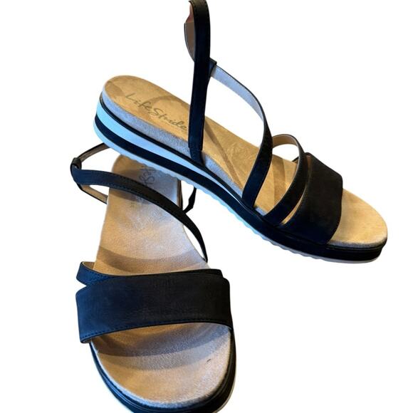 Life Stride Velocity 2.0  Women’s Size 10 Black Cross-Strap Sandals - Picture 1 of 7